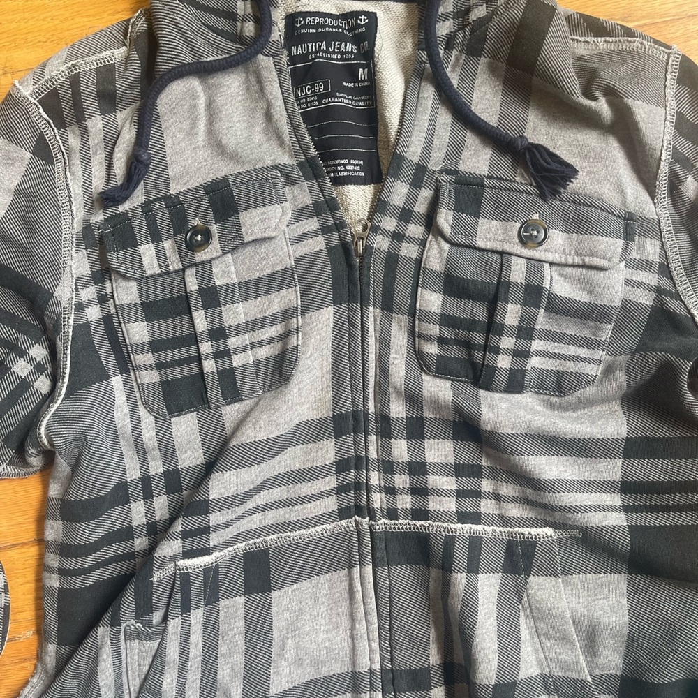 Nautica Gray and Black Lightweight Shirt Jacket with Hood - Picture 3 of 6